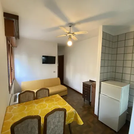 1 Giovanni Versolatto Apartman *