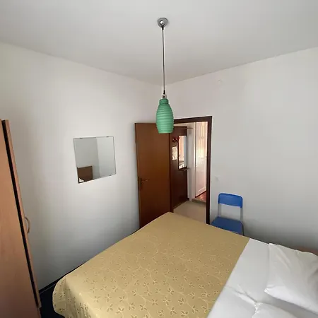 Apartment (1) Giovanni Versolatto *